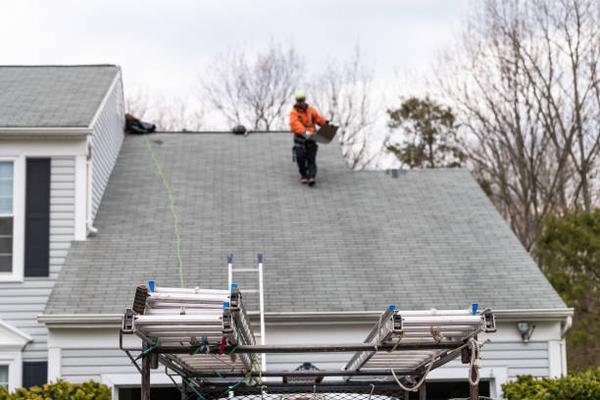 Roof Replacement vs. Repair: Which Is Right for You?