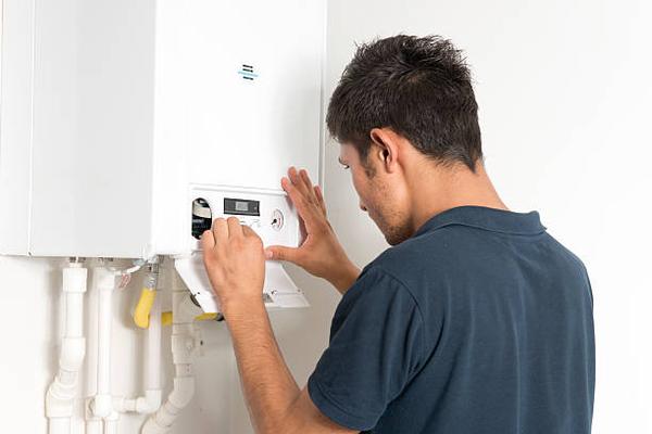 How a Water Heater Installation Contractor Can Improve Your Home's Efficiency