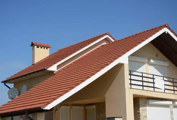 Residential Roofing Replacement Services: Contractors You Can Trust